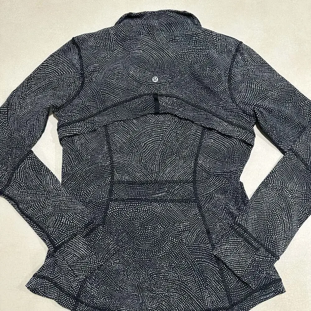 lululemon athletica lululemon define